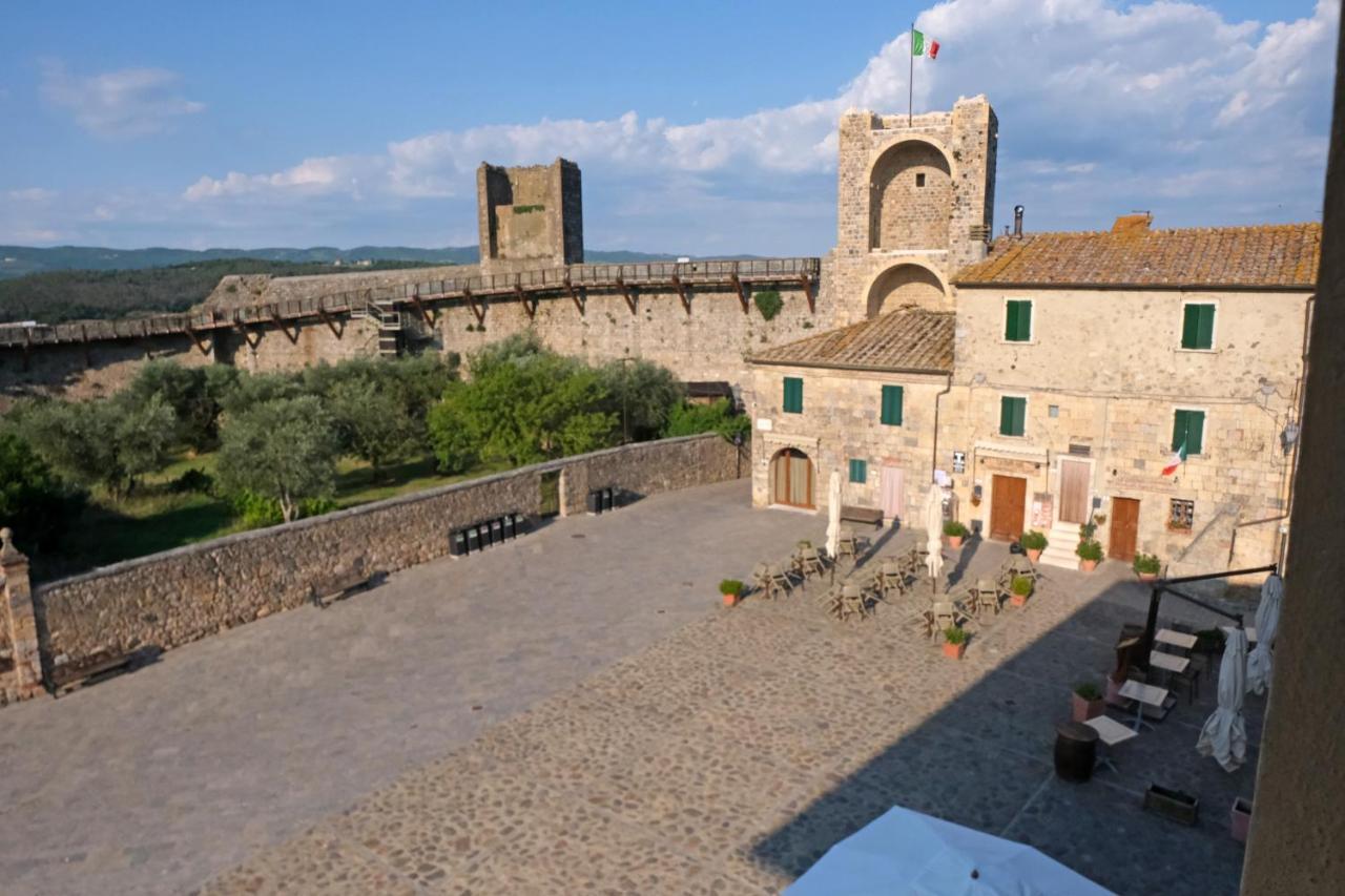 Rooms And Wine Al Castello Monteriggioni Zewnętrze zdjęcie