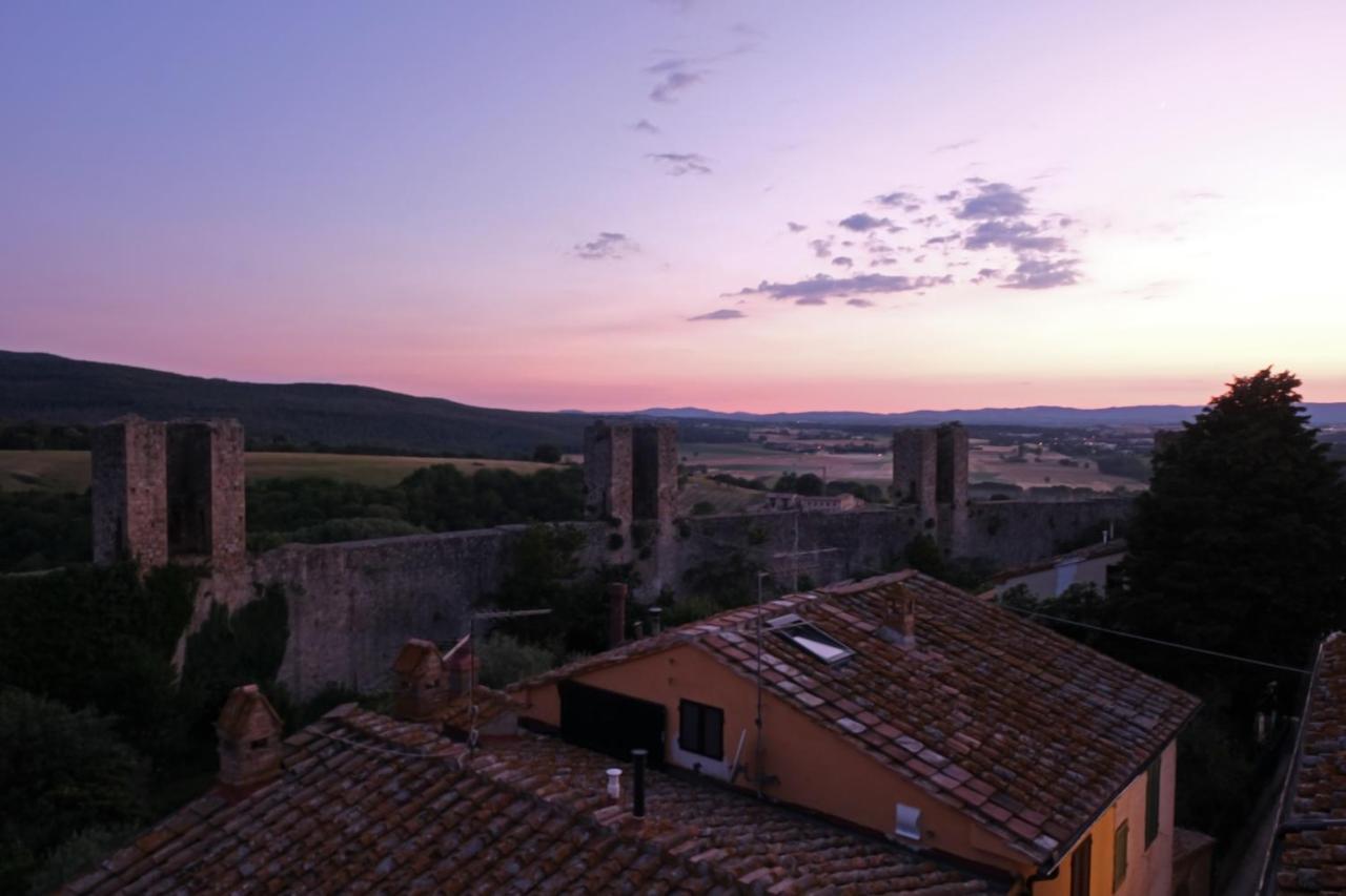 Rooms And Wine Al Castello Monteriggioni Zewnętrze zdjęcie