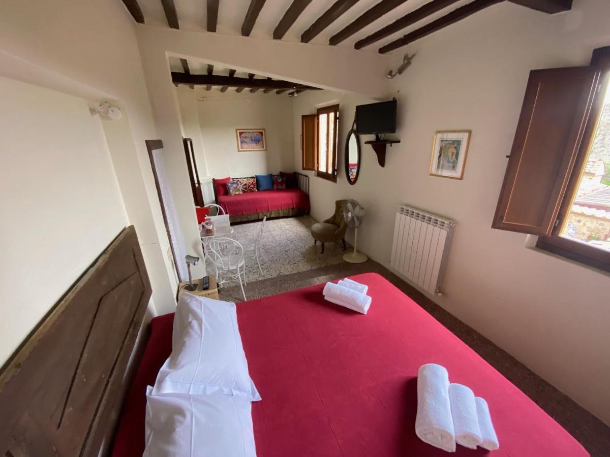 Rooms And Wine Al Castello Monteriggioni Zewnętrze zdjęcie